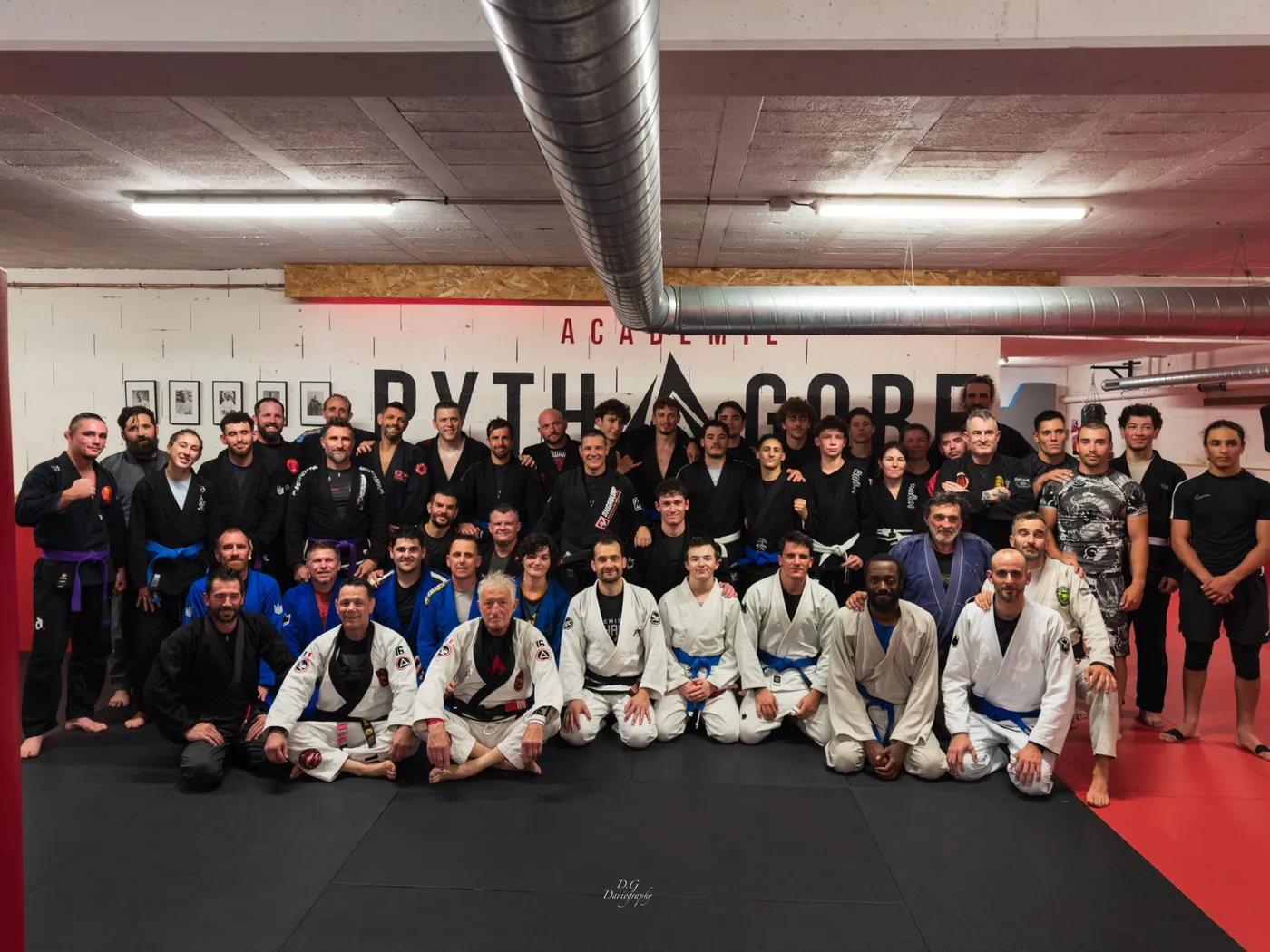 Illustration de l’article « Remise de grades, la vague bleue confirme la force du collectif Pythagore »